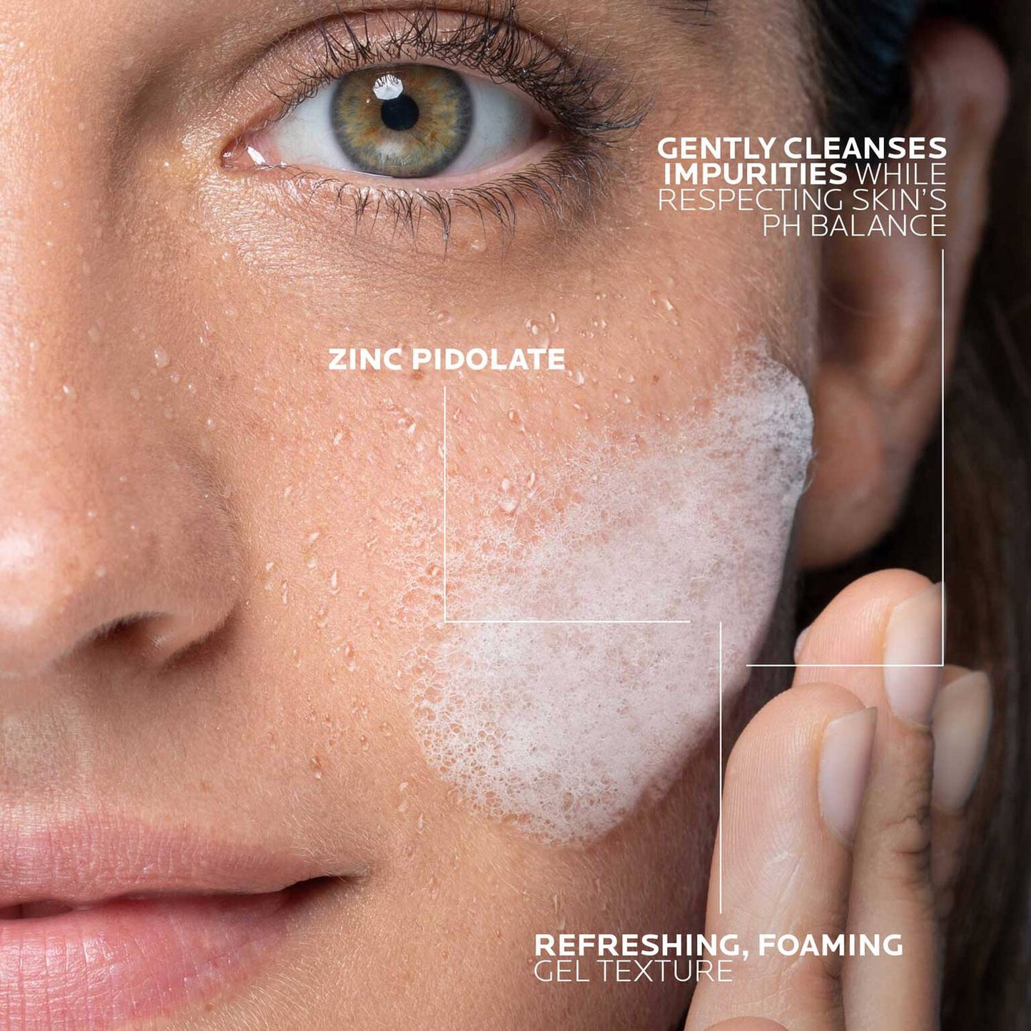 effaclar-gel-facial-wash-for-oily-skin-w1 LaRochePosay-Product-Effaclar-Effaclar-Foaming-Gel-400ml-3337872411991-texture-REV.jpg